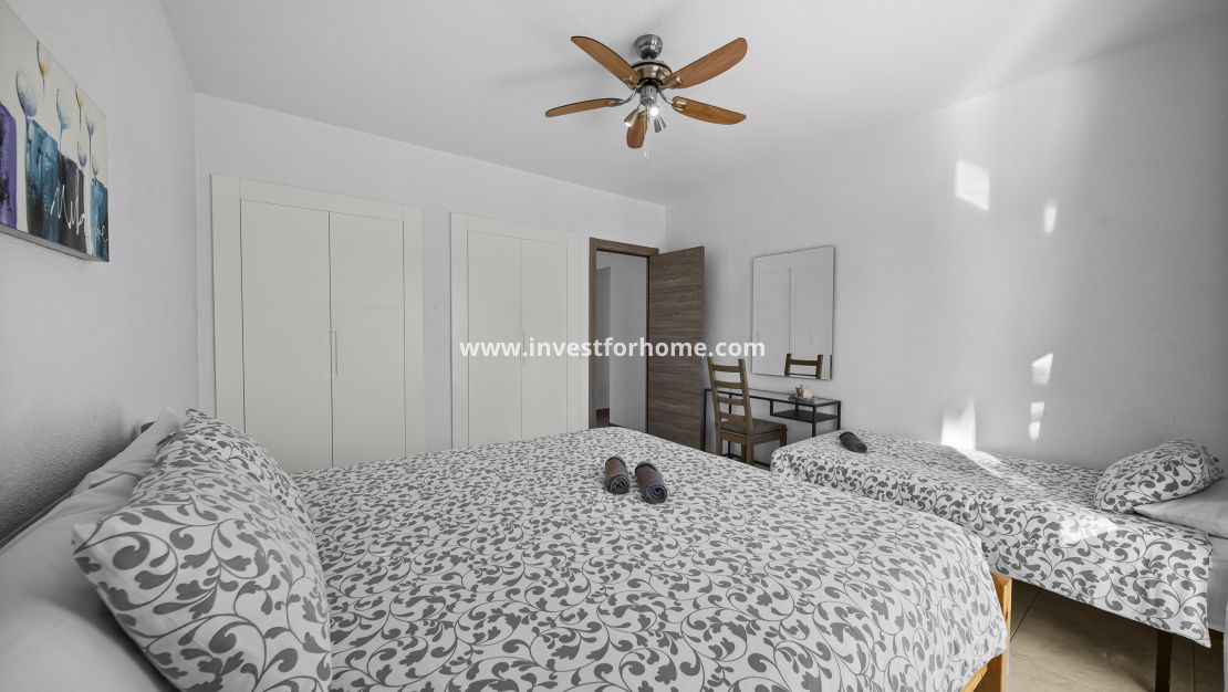 Sale - Villa - Orihuela Costa - La Zenia