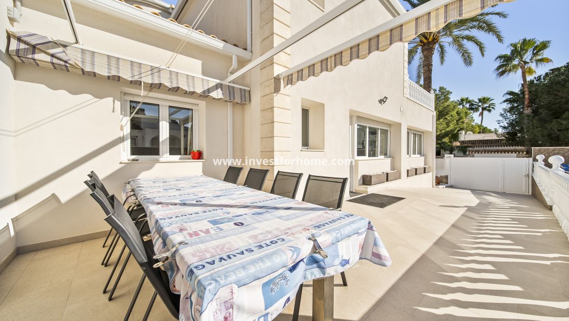 Sale - Villa - Orihuela Costa - La Zenia