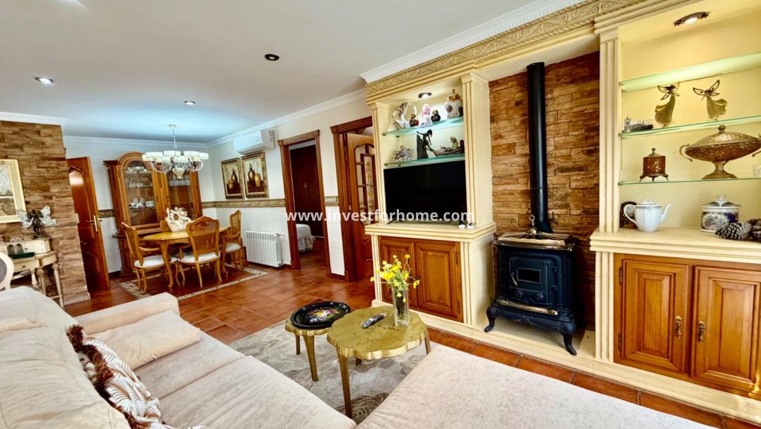 Sale - Villa - Orihuela Costa - La Zenia