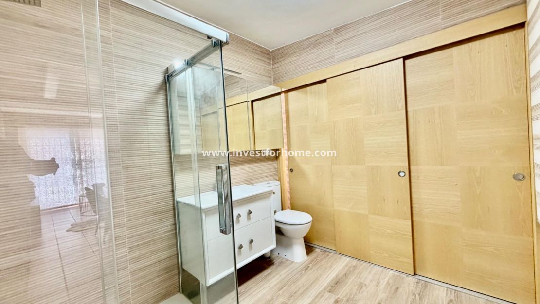 Sale - Villa - Orihuela Costa - La Zenia