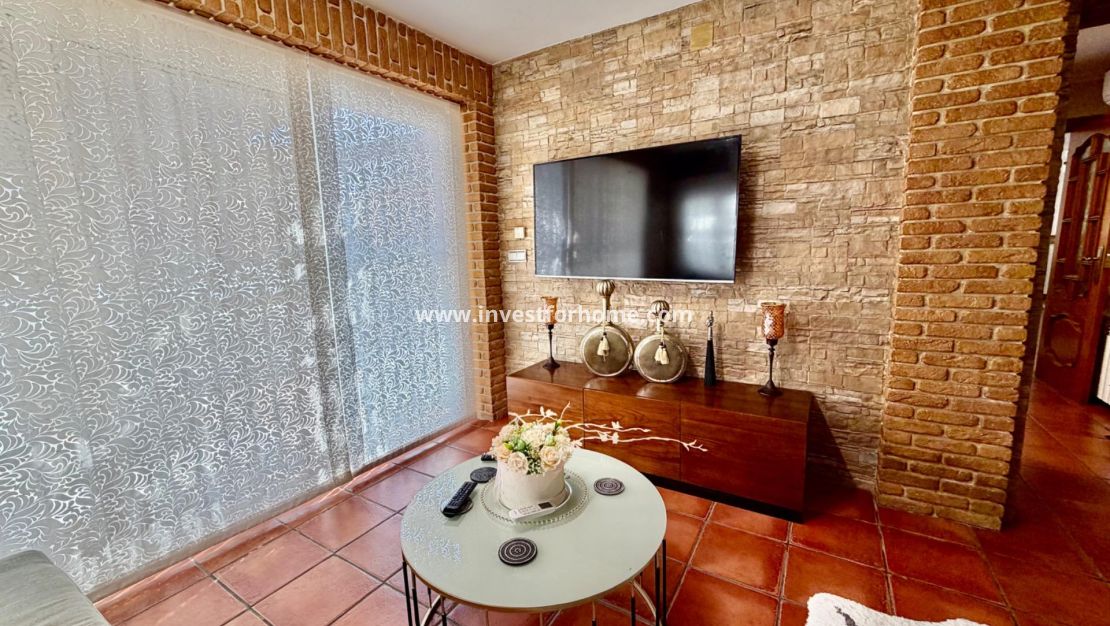 Sale - Villa - Orihuela Costa - La Zenia