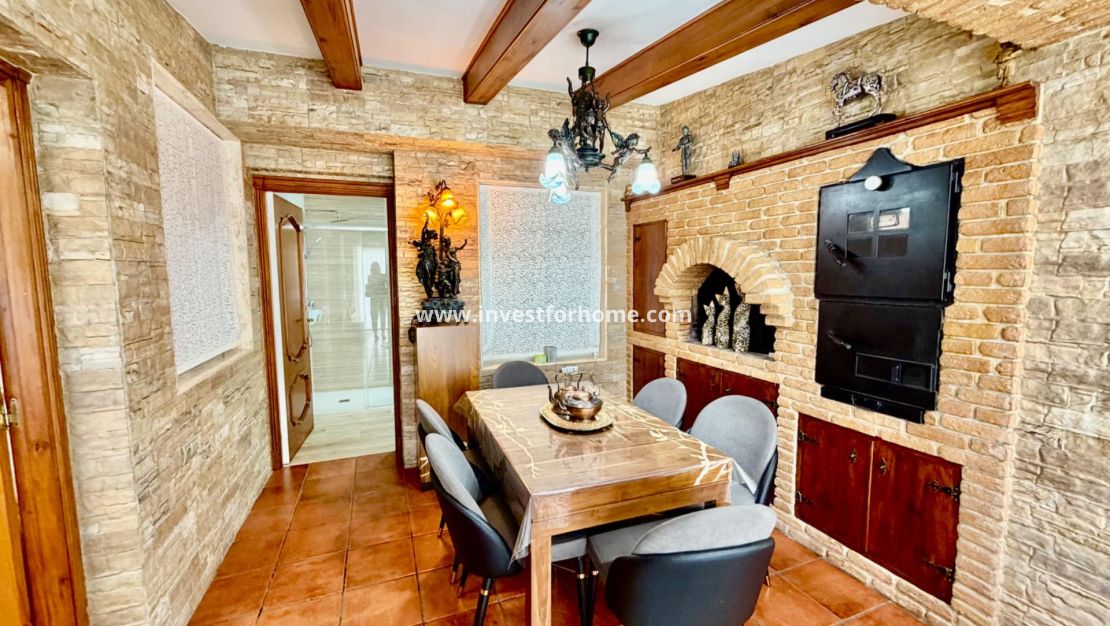 Sale - Villa - Orihuela Costa - La Zenia