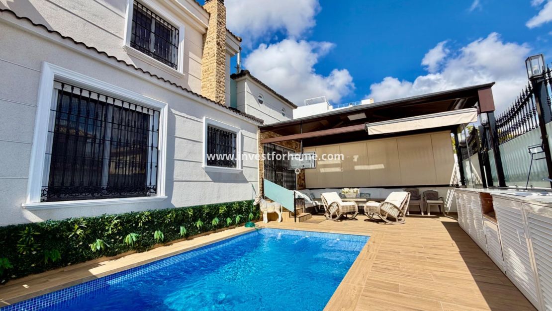 Sale - Villa - Orihuela Costa - La Zenia