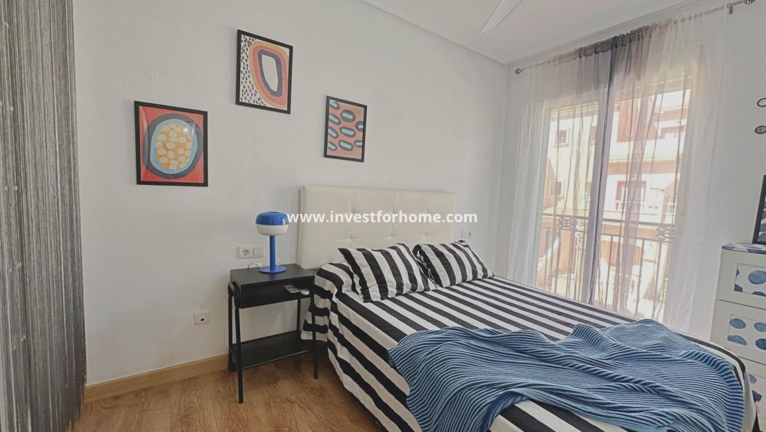Sale - Villa - Orihuela Costa - La Zenia