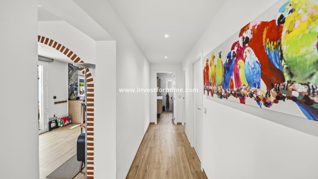 Sale - Villa - Orihuela Costa - La Zenia