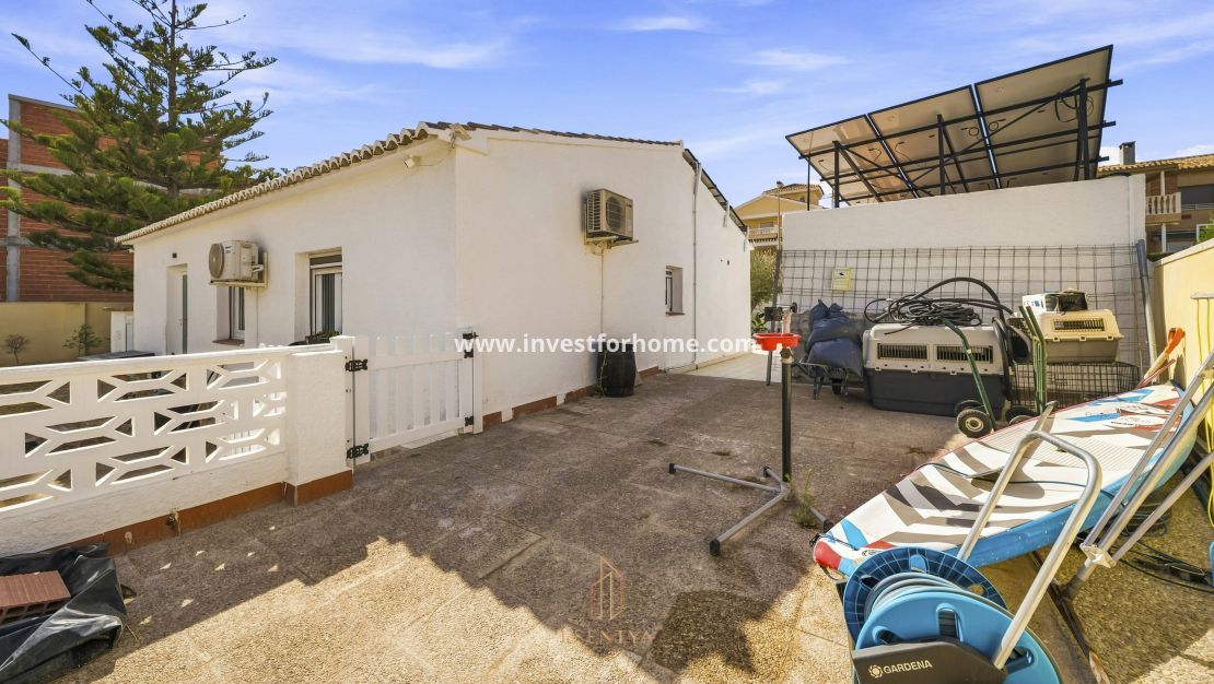Sale - Villa - Orihuela Costa - La Zenia