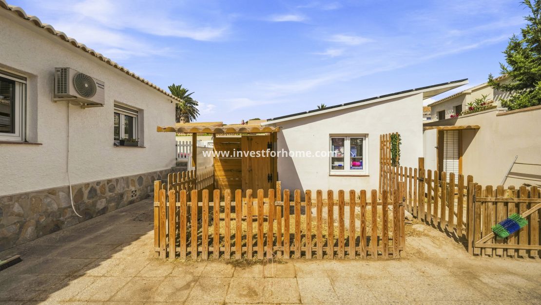 Sale - Villa - Orihuela Costa - La Zenia