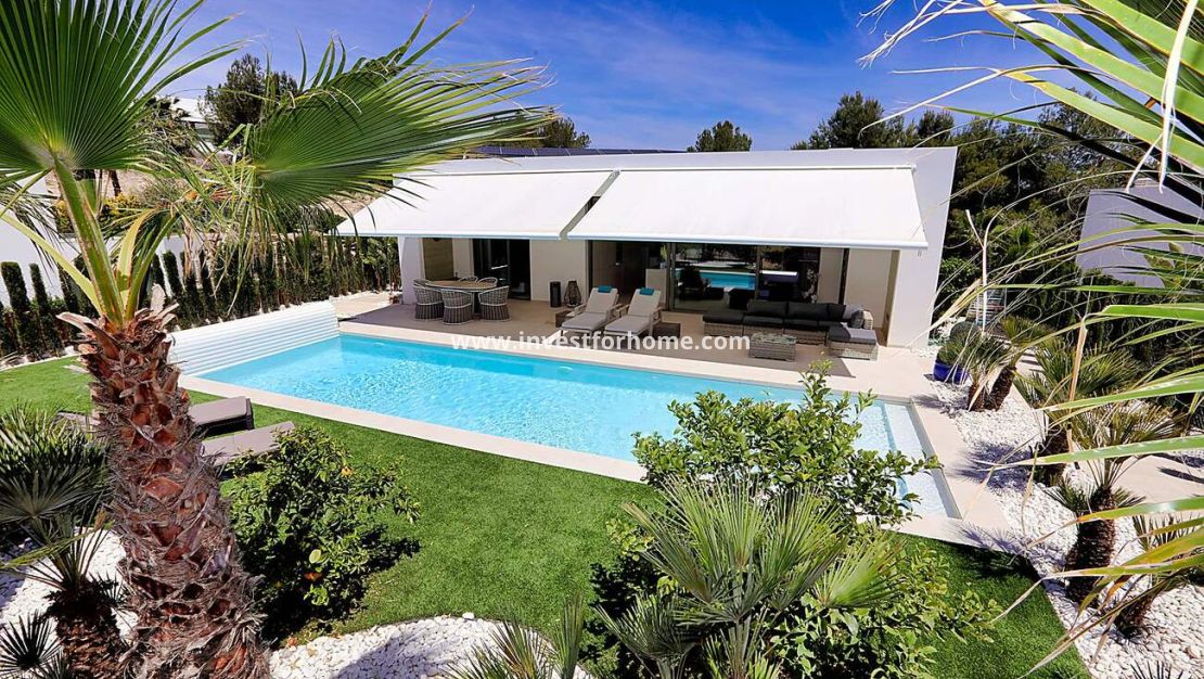 Sale - Villa - Orihuela Costa - Las Colinas Golf