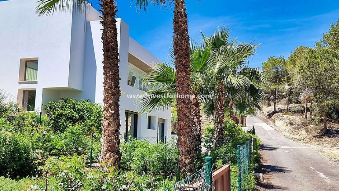 Sale - Villa - Orihuela Costa - Las Colinas Golf