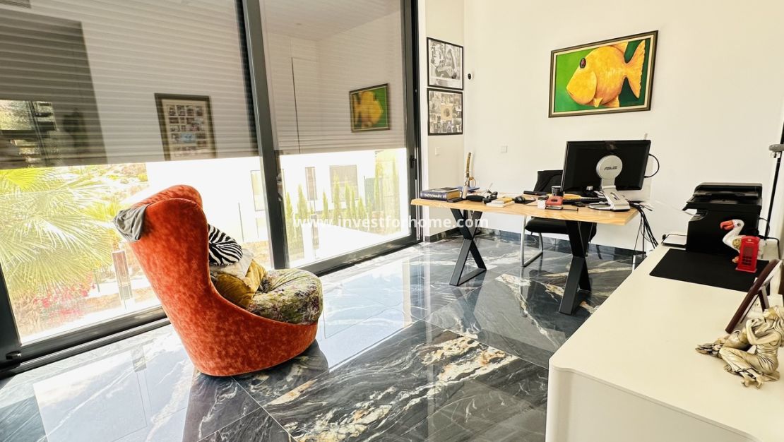 Sale - Villa - Orihuela Costa - Las Colinas Golf