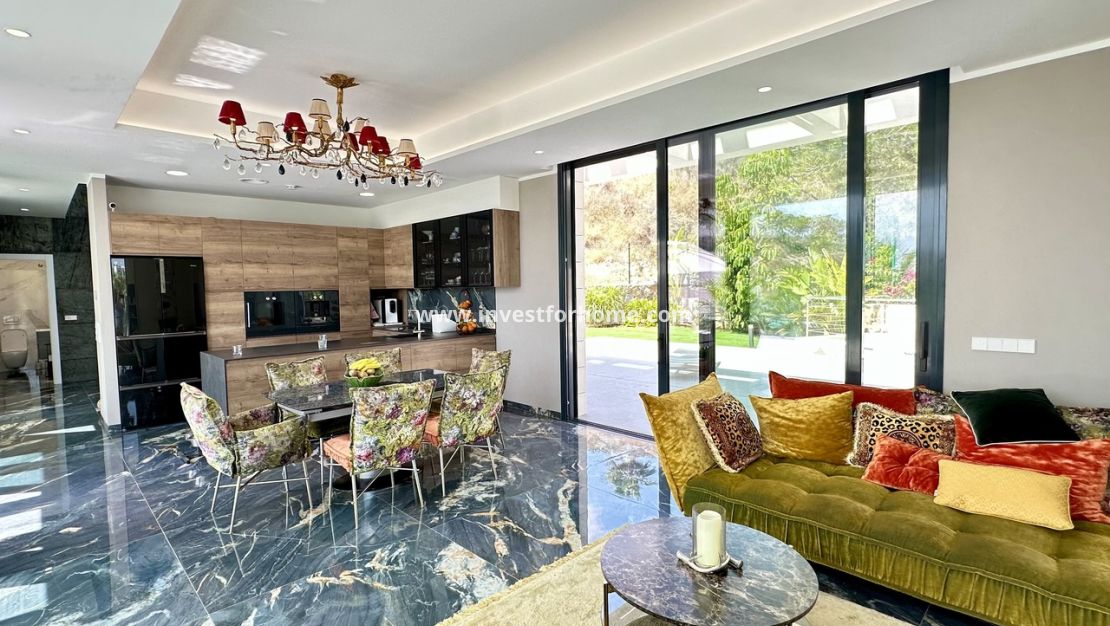 Sale - Villa - Orihuela Costa - Las Colinas Golf