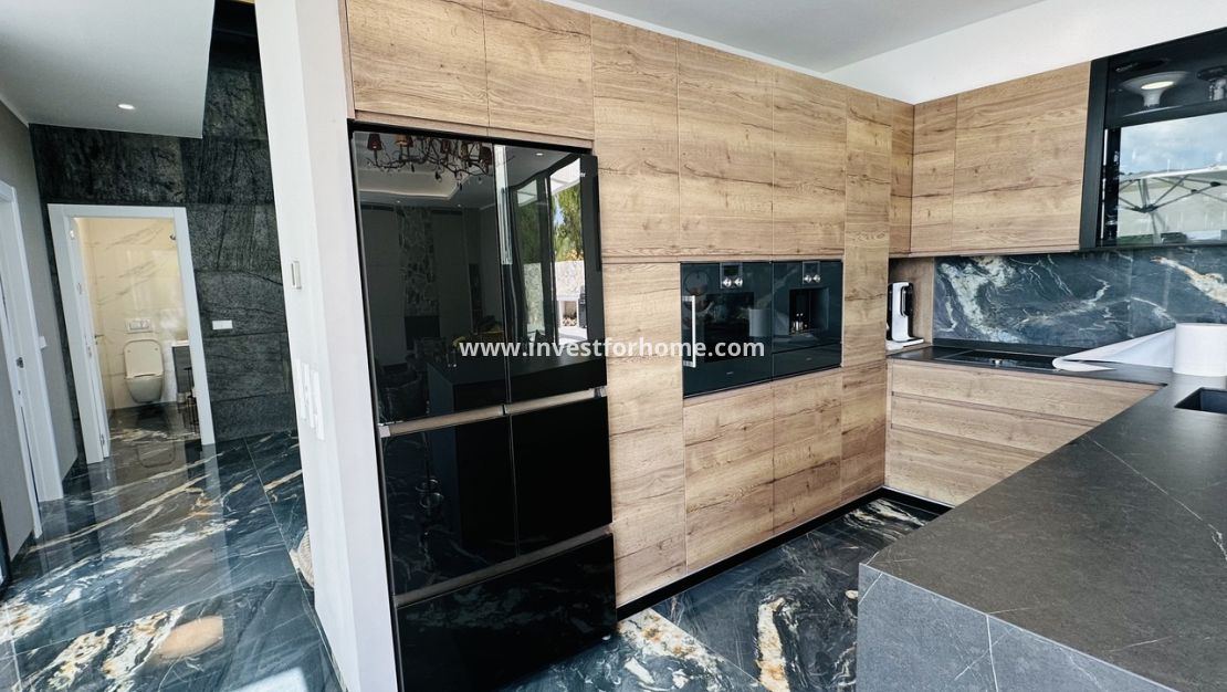 Sale - Villa - Orihuela Costa - Las Colinas Golf