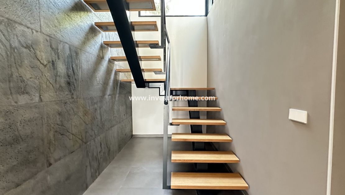 Sale - Villa - Orihuela Costa - Las Colinas Golf