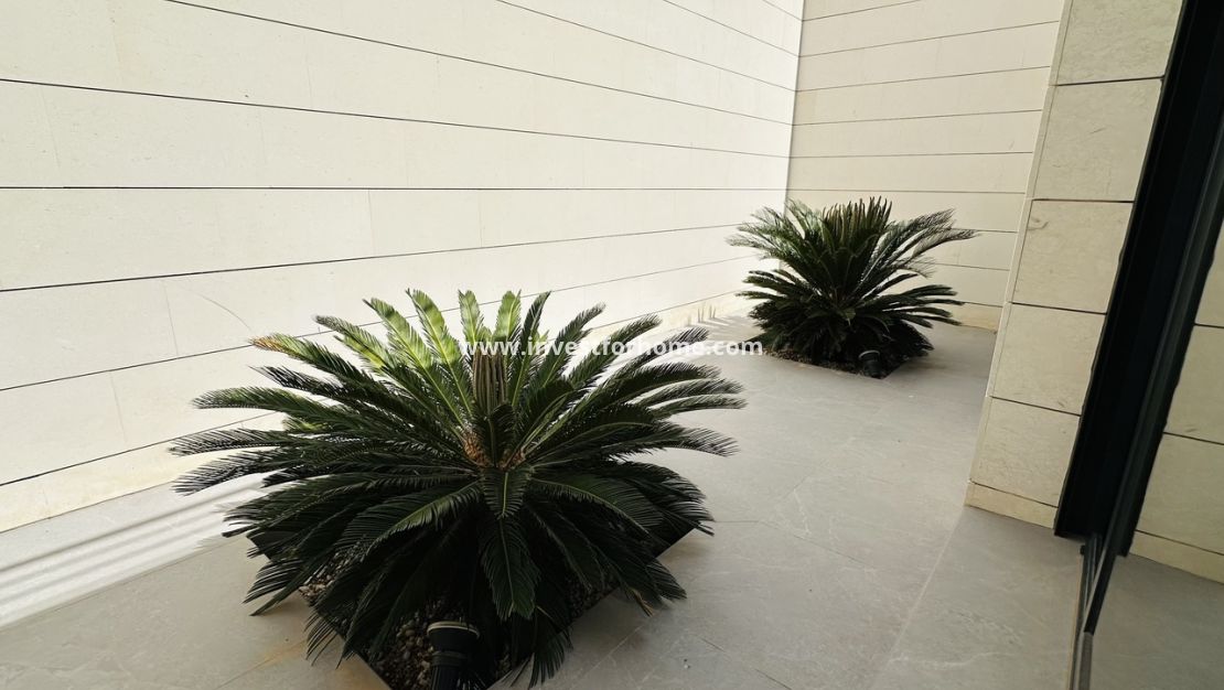 Sale - Villa - Orihuela Costa - Las Colinas Golf