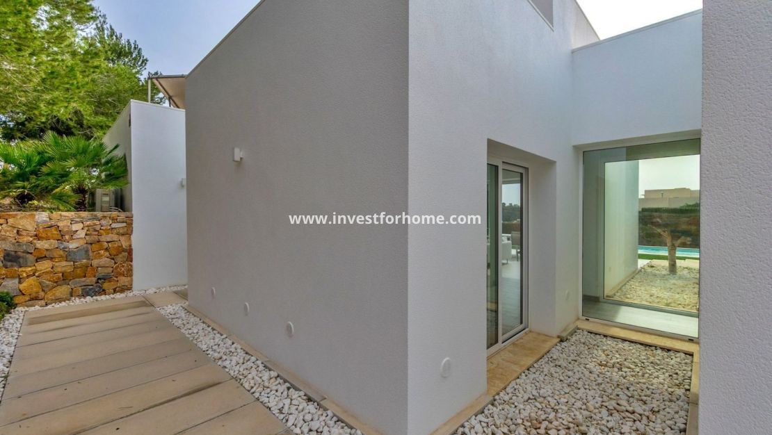 Sale - Villa - Orihuela Costa - Las Colinas Golf