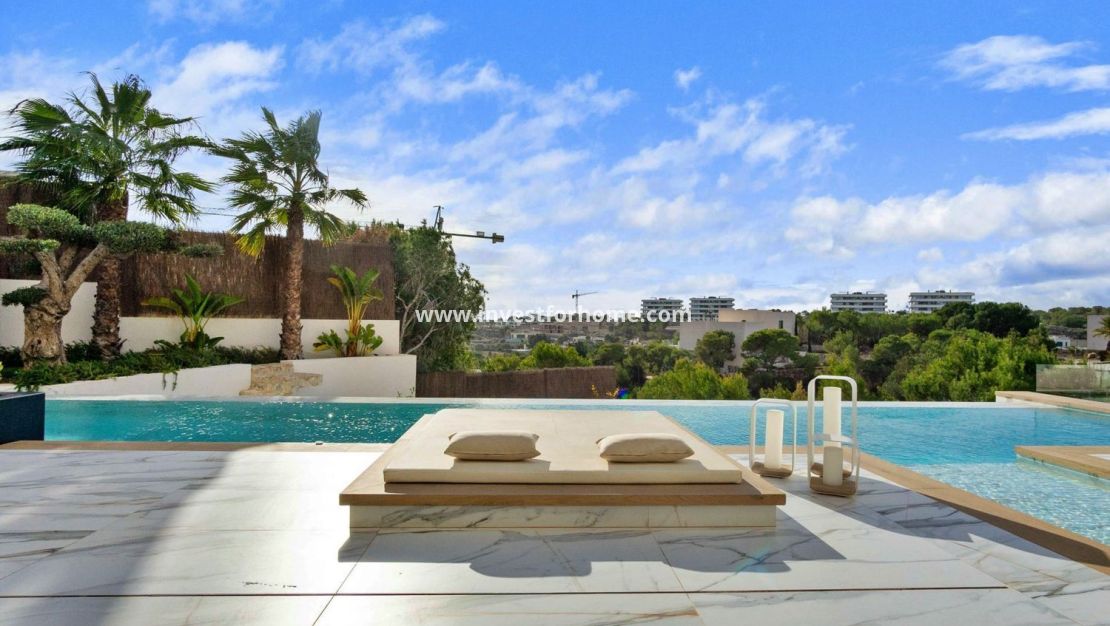 Sale - Villa - Orihuela Costa - Las Colinas Golf