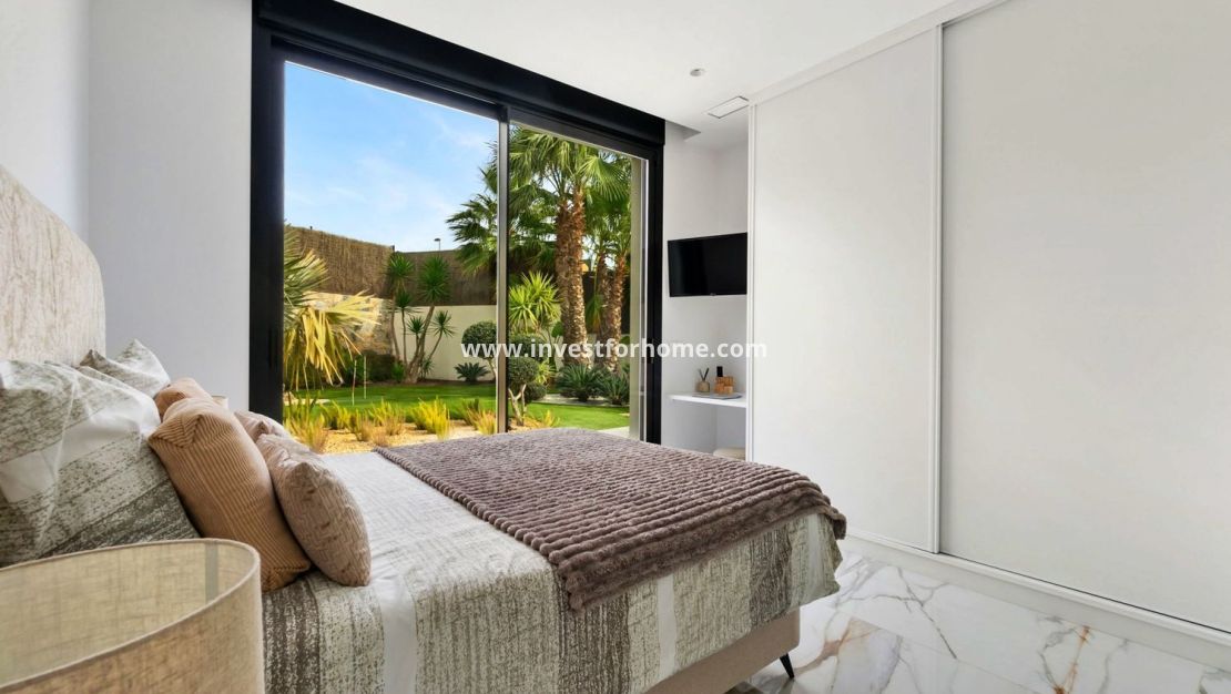 Sale - Villa - Orihuela Costa - Las Colinas Golf