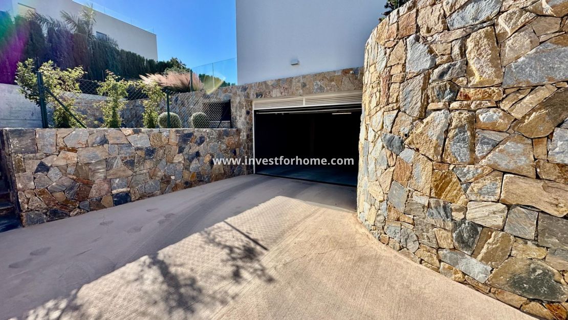 Sale - Villa - Orihuela Costa - Las Colinas Golf