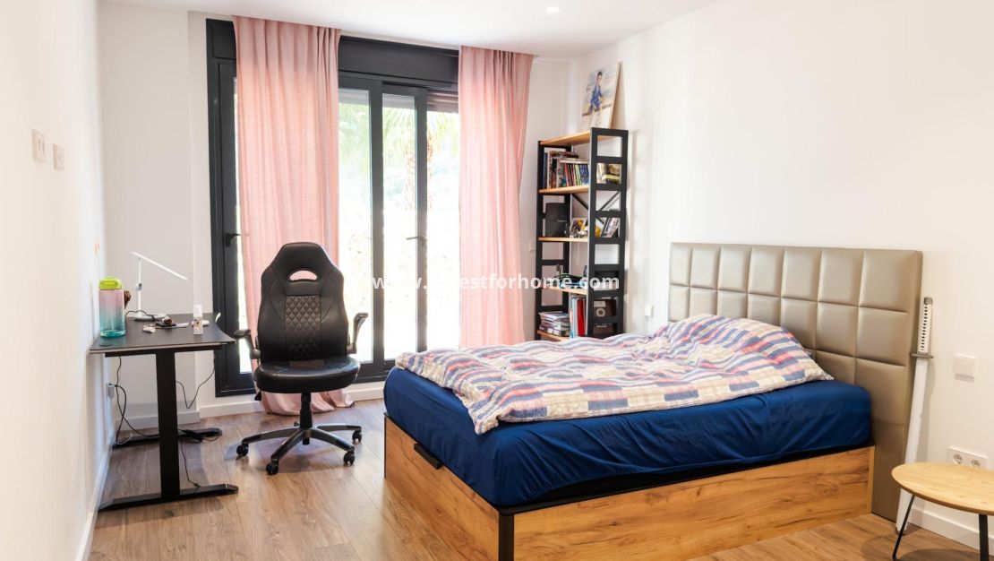 Sale - Villa - Orihuela Costa - Las Colinas Golf