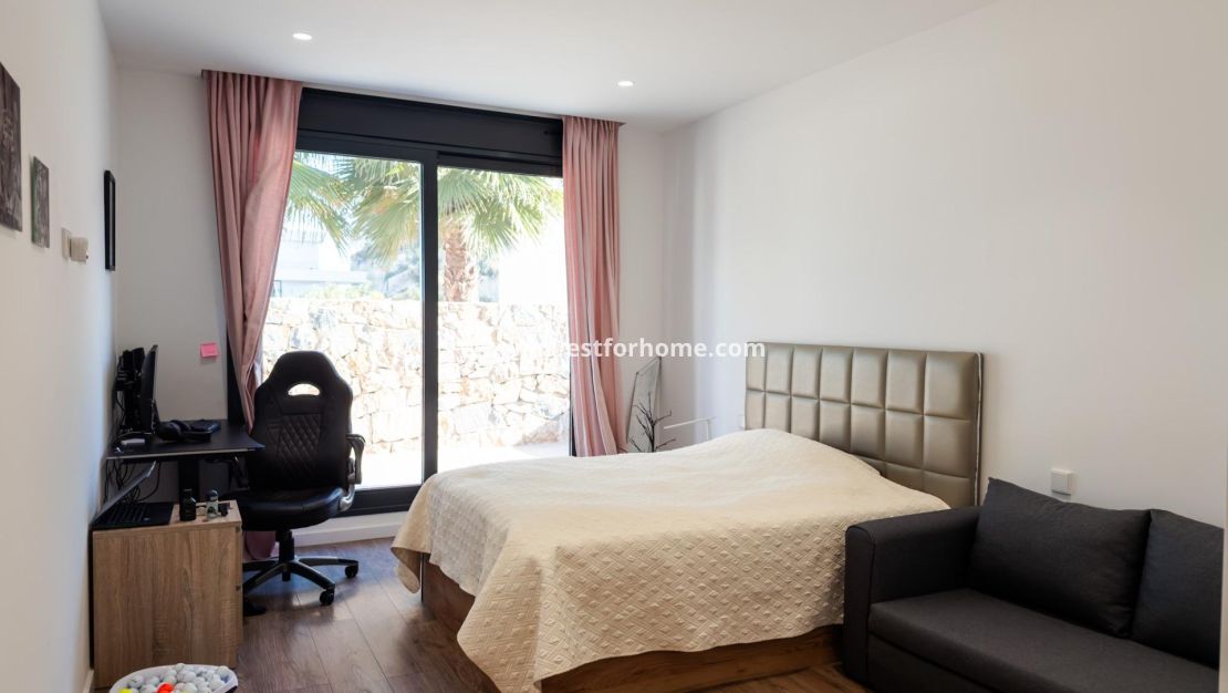 Sale - Villa - Orihuela Costa - Las Colinas Golf