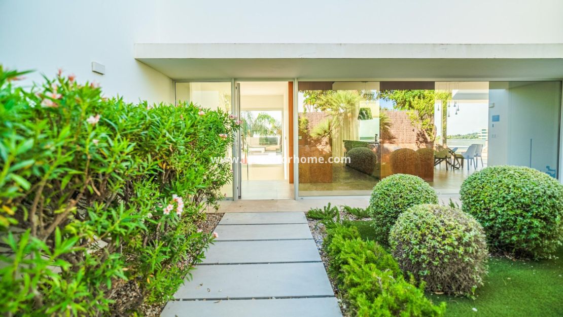 Sale - Villa - Orihuela Costa - Las Colinas Golf