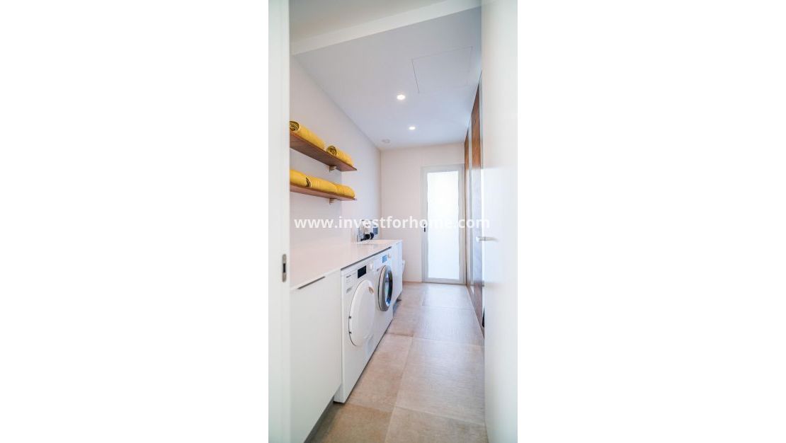 Sale - Villa - Orihuela Costa - Las Colinas Golf