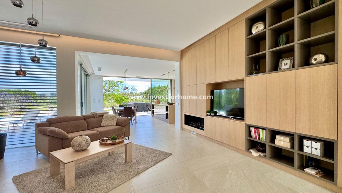 Sale - Villa - Orihuela Costa - Las Colinas Golf