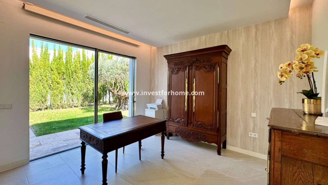 Sale - Villa - Orihuela Costa - Las Colinas Golf