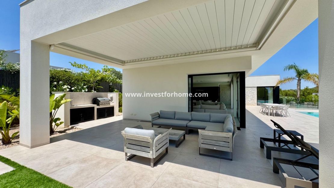 Sale - Villa - Orihuela Costa - Las Colinas Golf