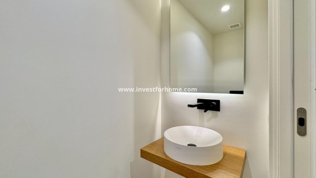Sale - Villa - Orihuela Costa - Las Colinas Golf