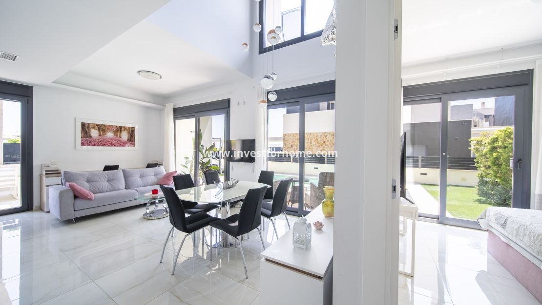 Sale - Villa - Orihuela Costa - Lomas De Cabo Roig