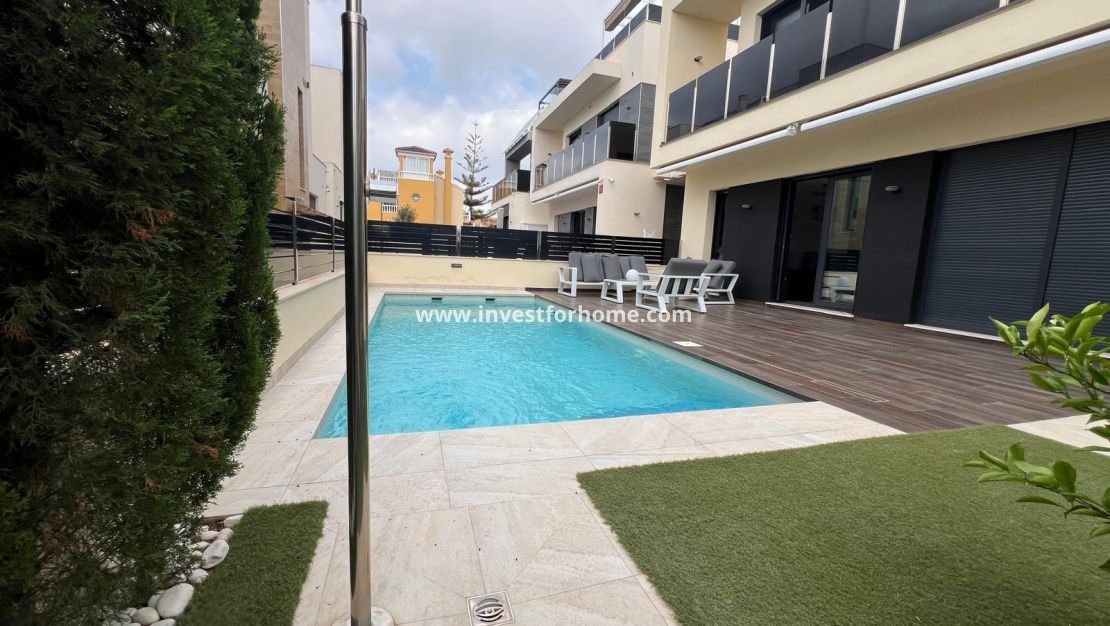 Sale - Villa - Orihuela Costa - Lomas De Cabo Roig