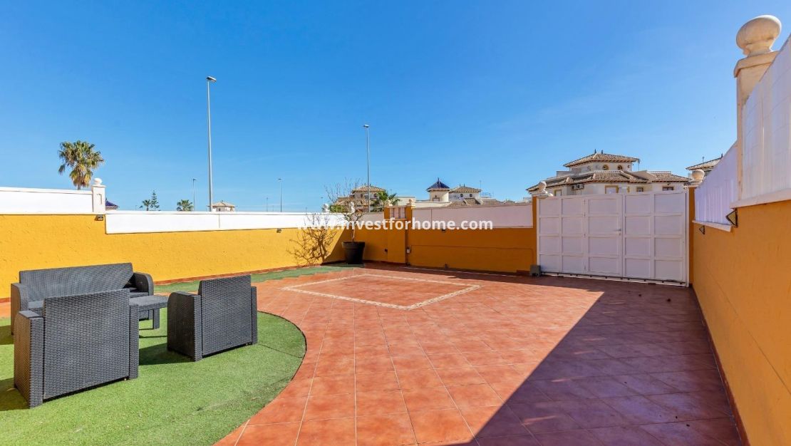 Sale - Villa - Orihuela Costa - Lomas de Cabo Roig