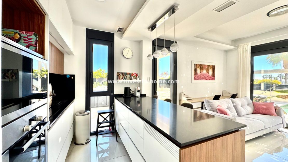 Sale - Villa - Orihuela Costa - Lomas De Cabo Roig