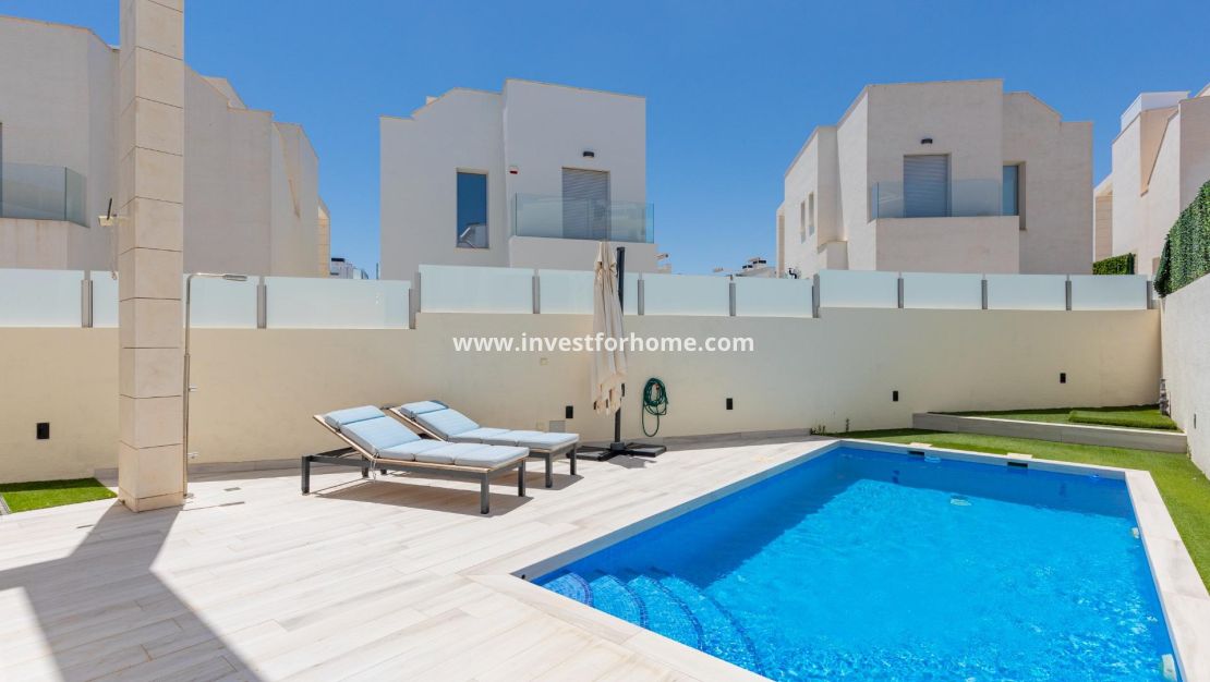 Sale - Villa - Orihuela Costa - Lomas De Cabo Roig