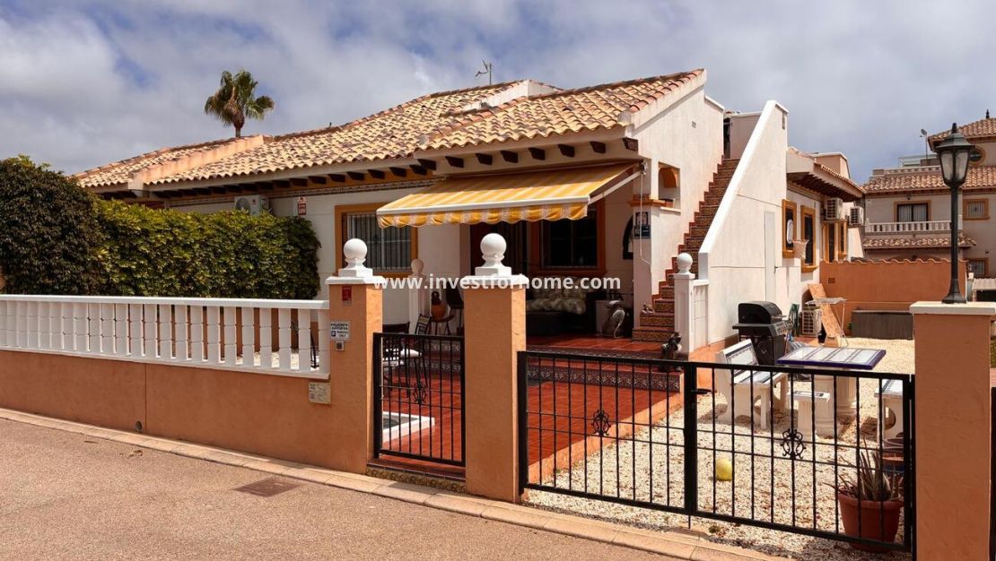 Sale - Villa - Orihuela Costa - Lomas De Cabo Roig
