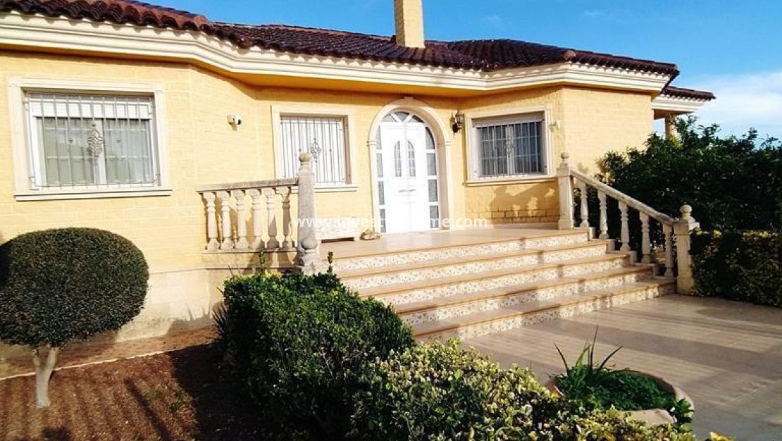 Sale - Villa - Orihuela Costa - LOS DESEMPARADOS