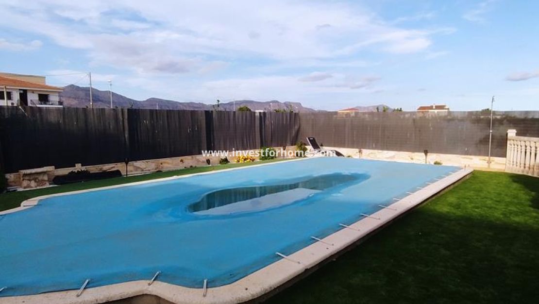 Sale - Villa - Orihuela Costa - LOS DESEMPARADOS