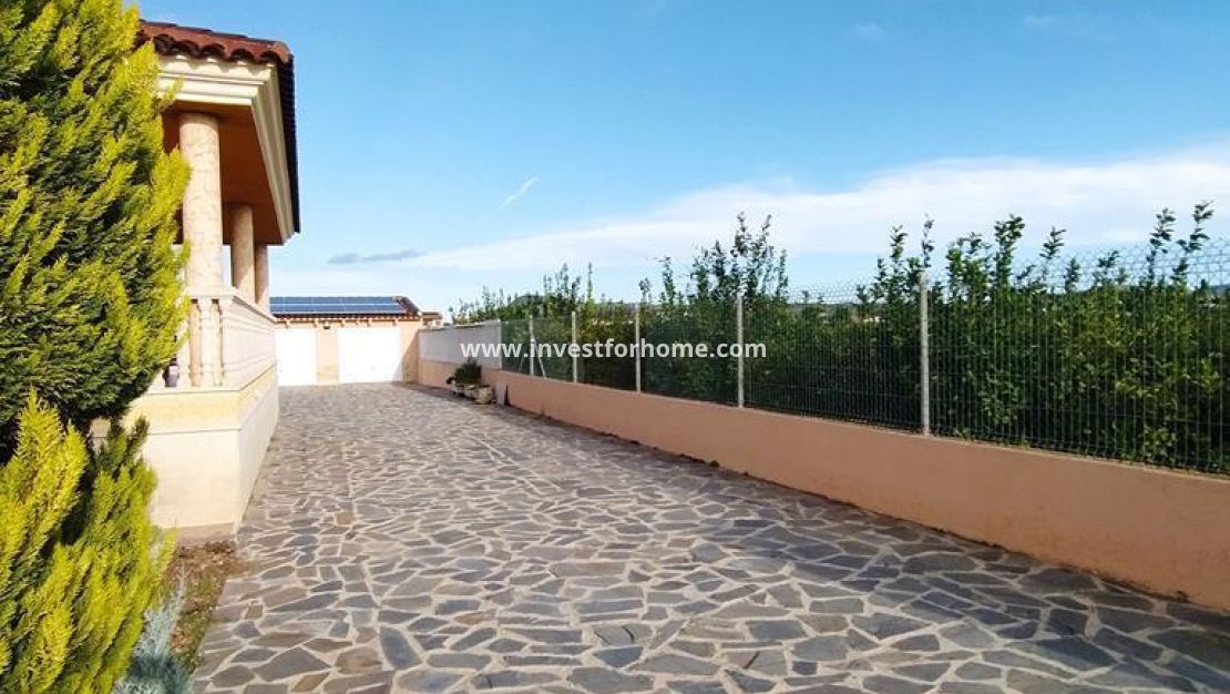 Sale - Villa - Orihuela Costa - LOS DESEMPARADOS