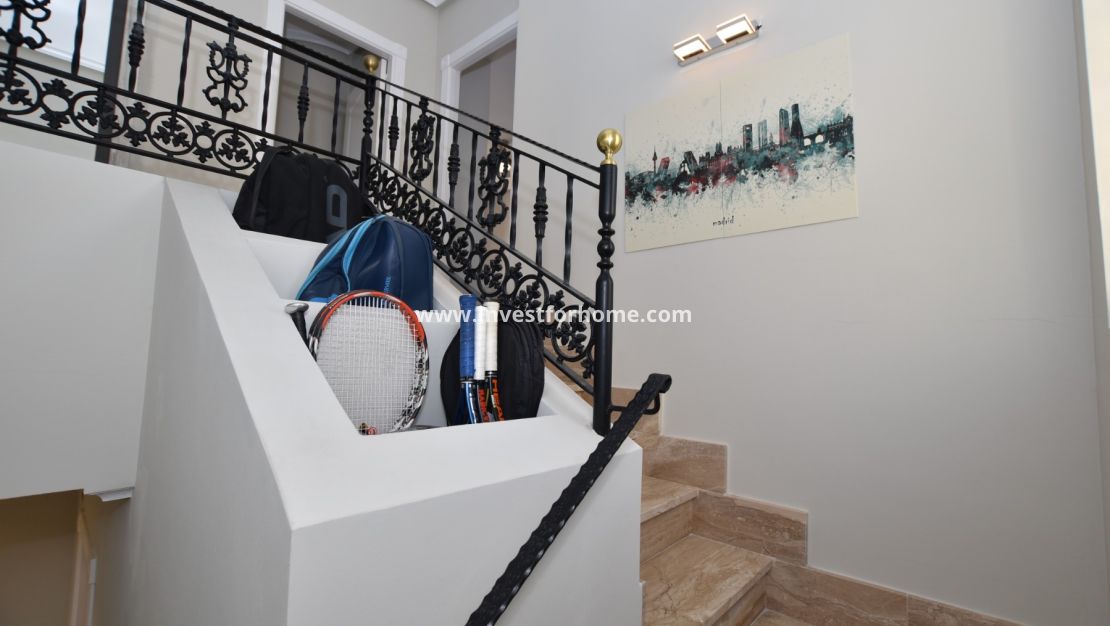 Sale - Villa - Orihuela Costa - Los Dolses