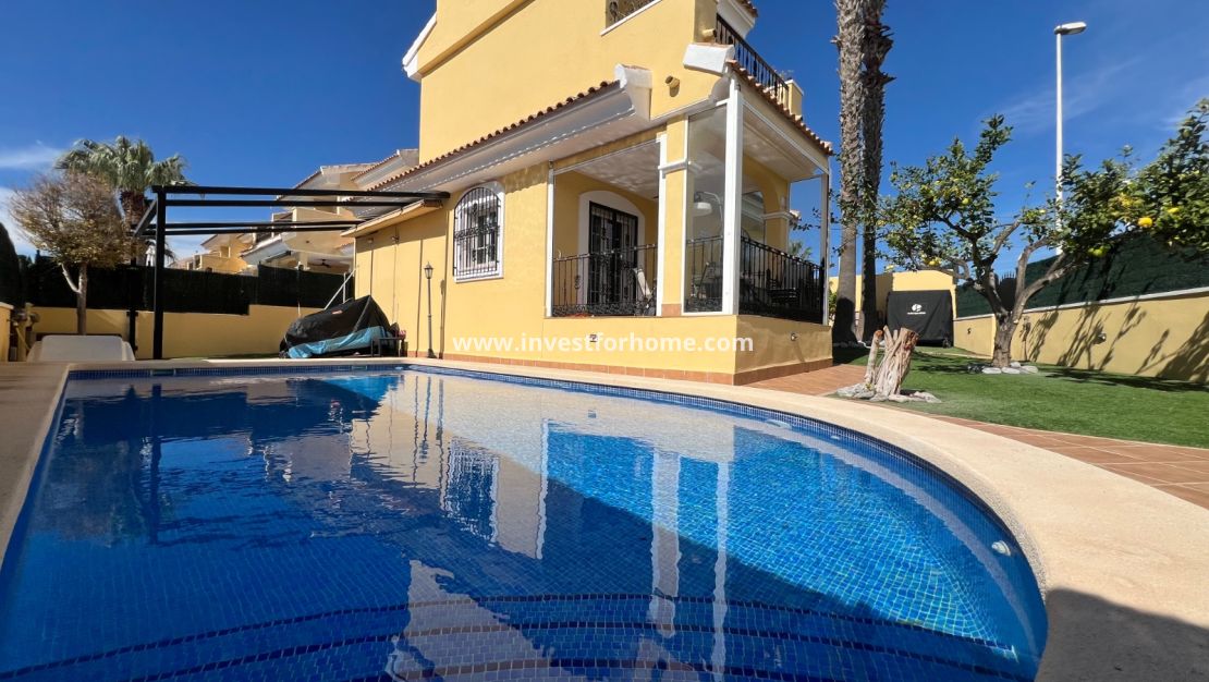 Sale - Villa - Orihuela Costa - Los Dolses