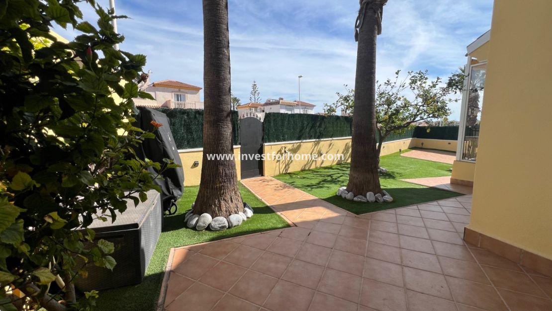 Sale - Villa - Orihuela Costa - Los Dolses