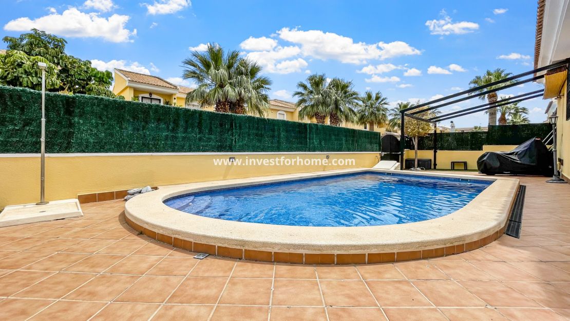 Sale - Villa - Orihuela Costa - Los Dolses