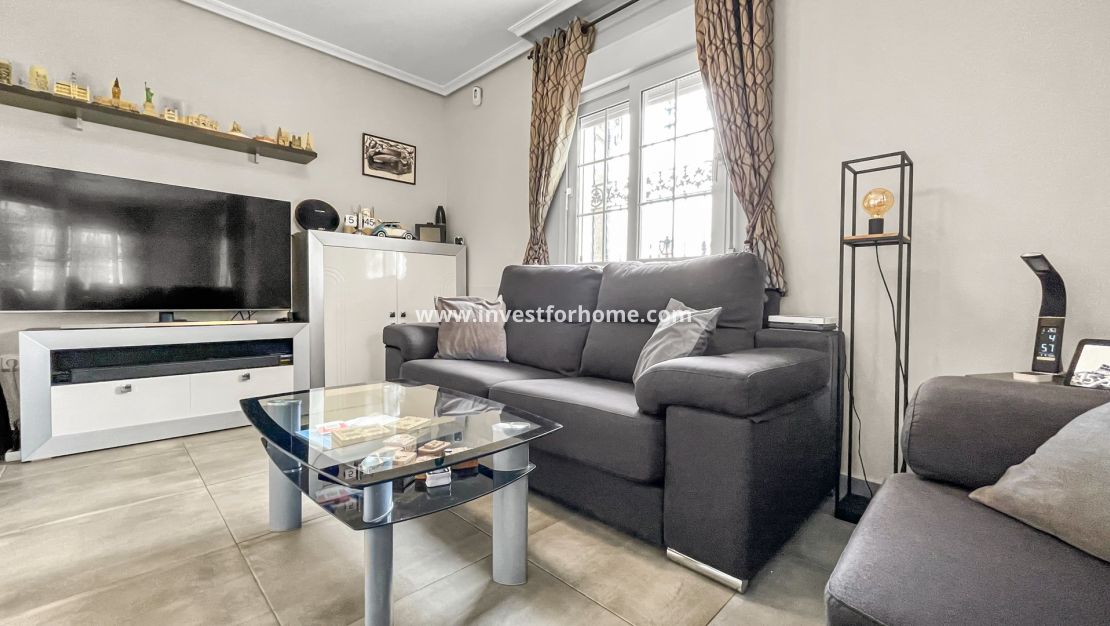 Sale - Villa - Orihuela Costa - Los Dolses