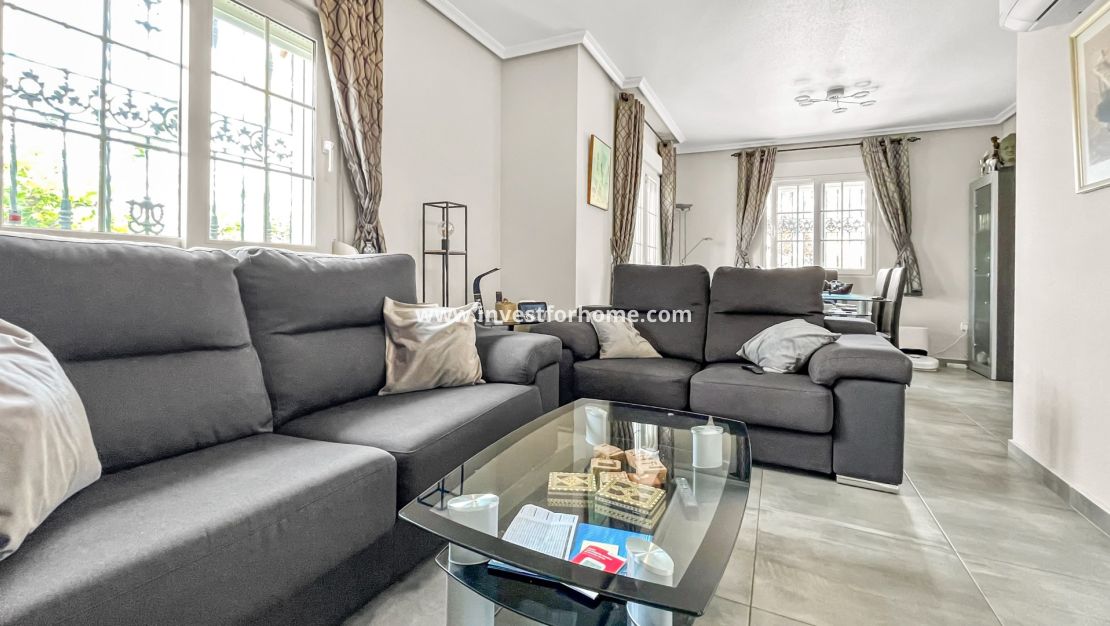 Sale - Villa - Orihuela Costa - Los Dolses