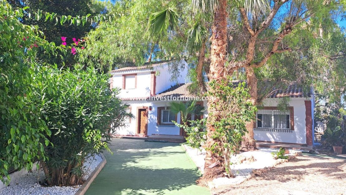 Sale - Villa - Orihuela Costa - Los Huertos
