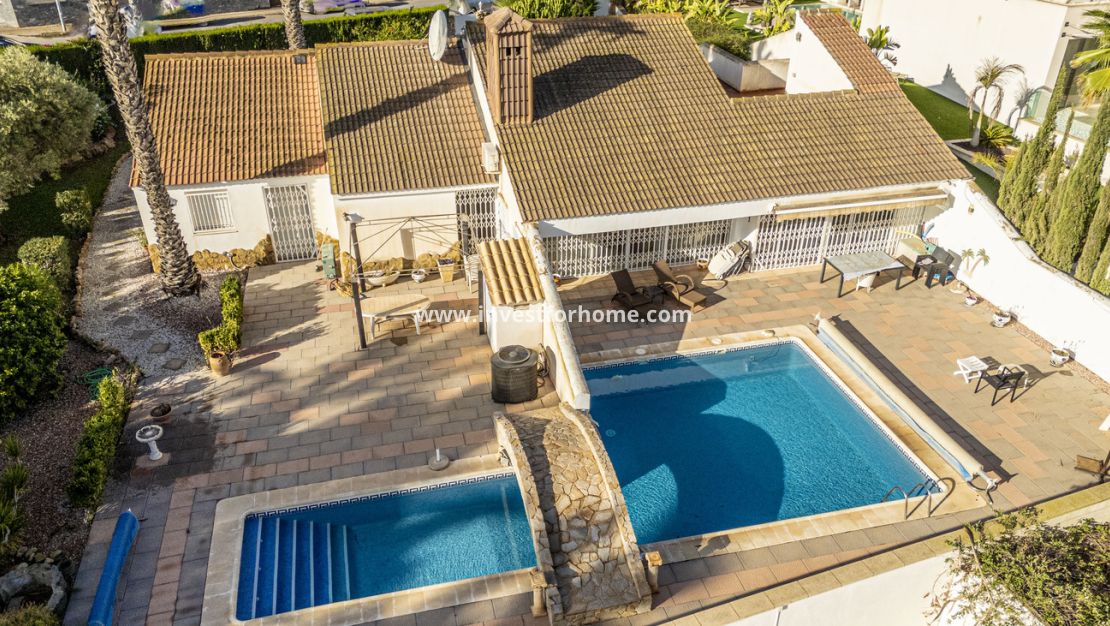Sale - Villa - Orihuela Costa - Orihuela