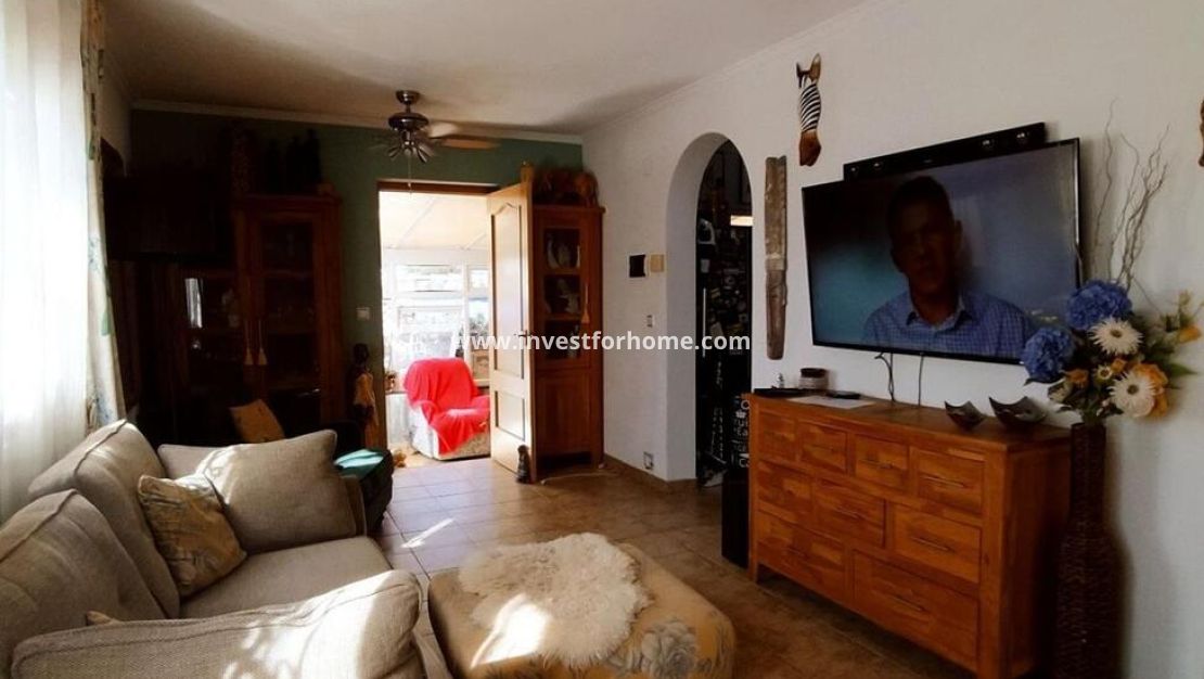 Sale - Villa - Orihuela Costa - Playa Flamenca