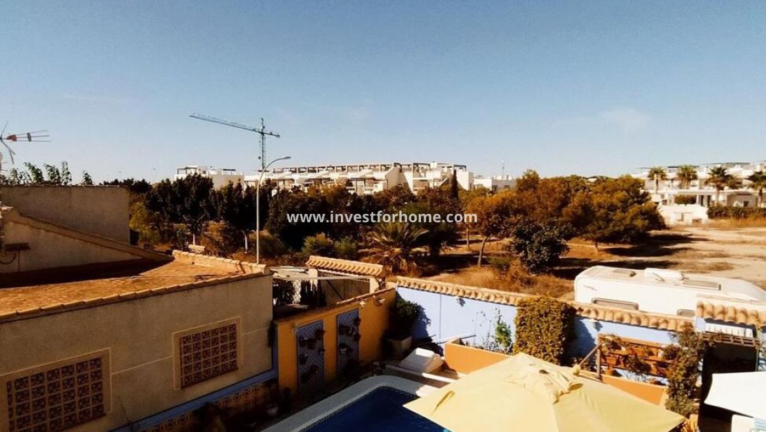 Sale - Villa - Orihuela Costa - Playa Flamenca