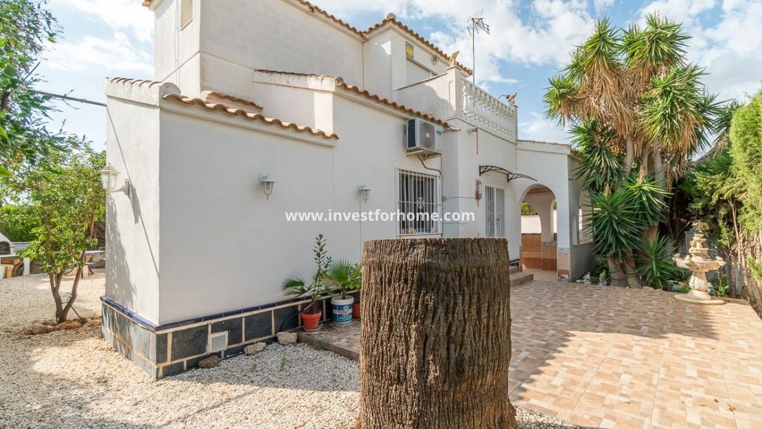 Sale - Villa - Orihuela Costa - Playa Flamenca